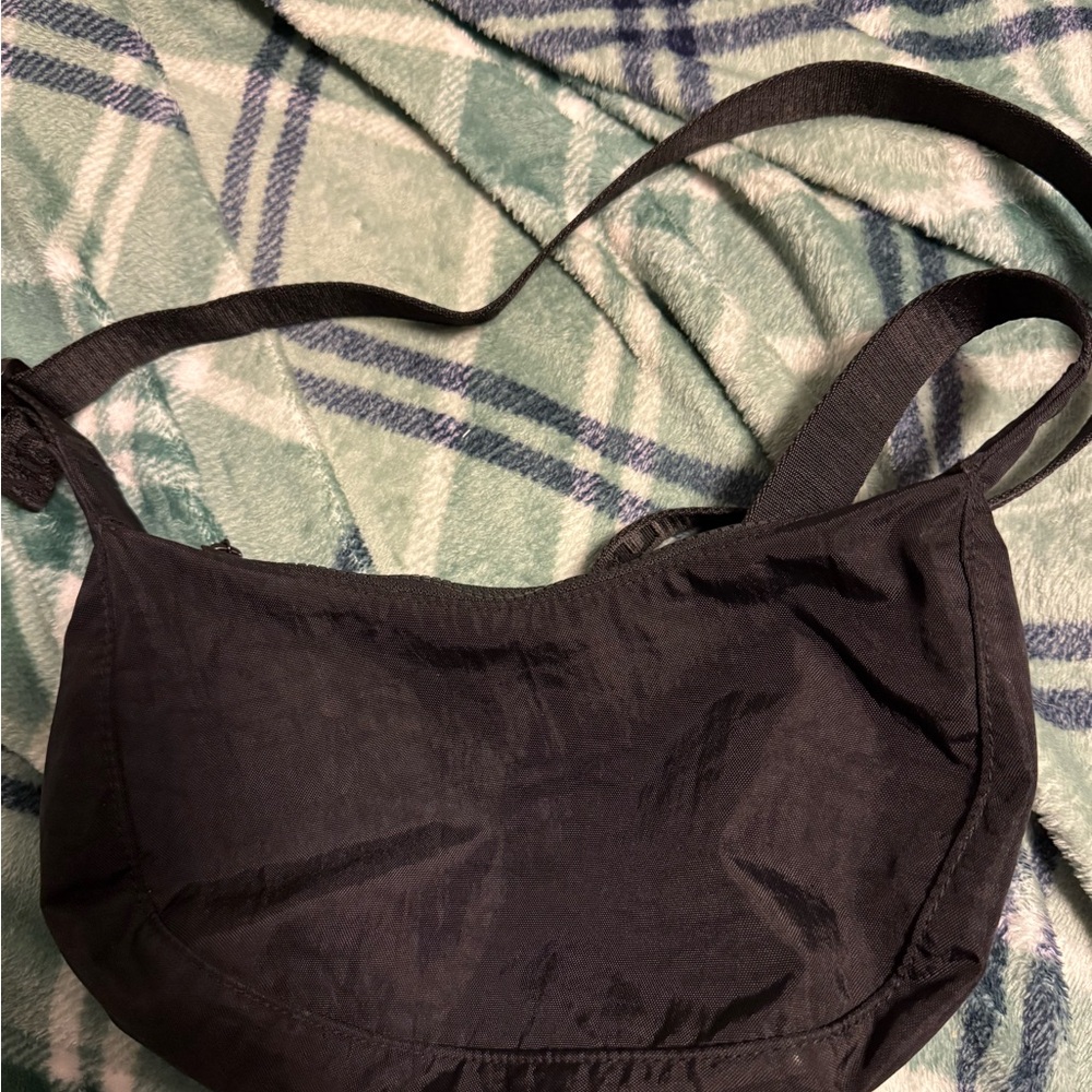 Baggu small crescent bag